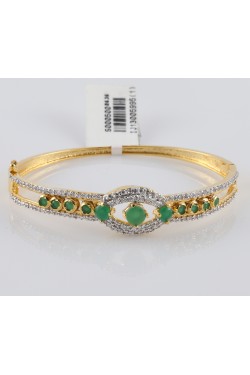 Cubic Zirconia and Dancing Emerald Studded Bracelet